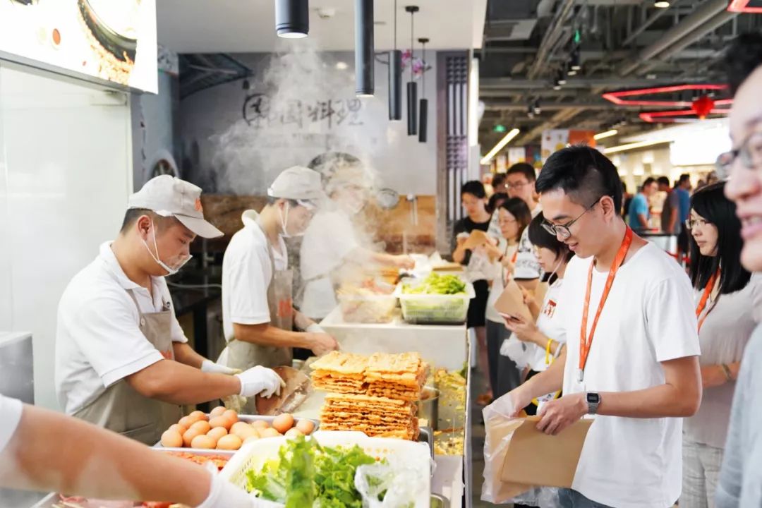 商业动态 | 秒杀“网红餐厅”，阿里的食堂才是真·灵魂盛宴